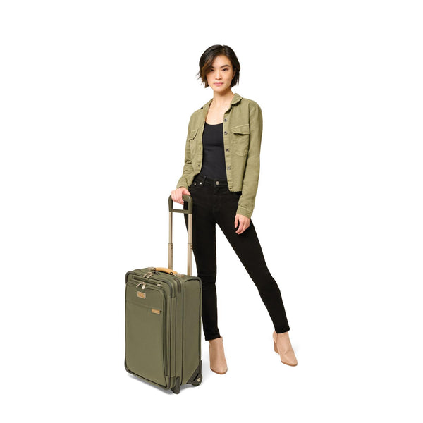 Briggs & Riley Baseline Essential 2-Wheel Carry-On