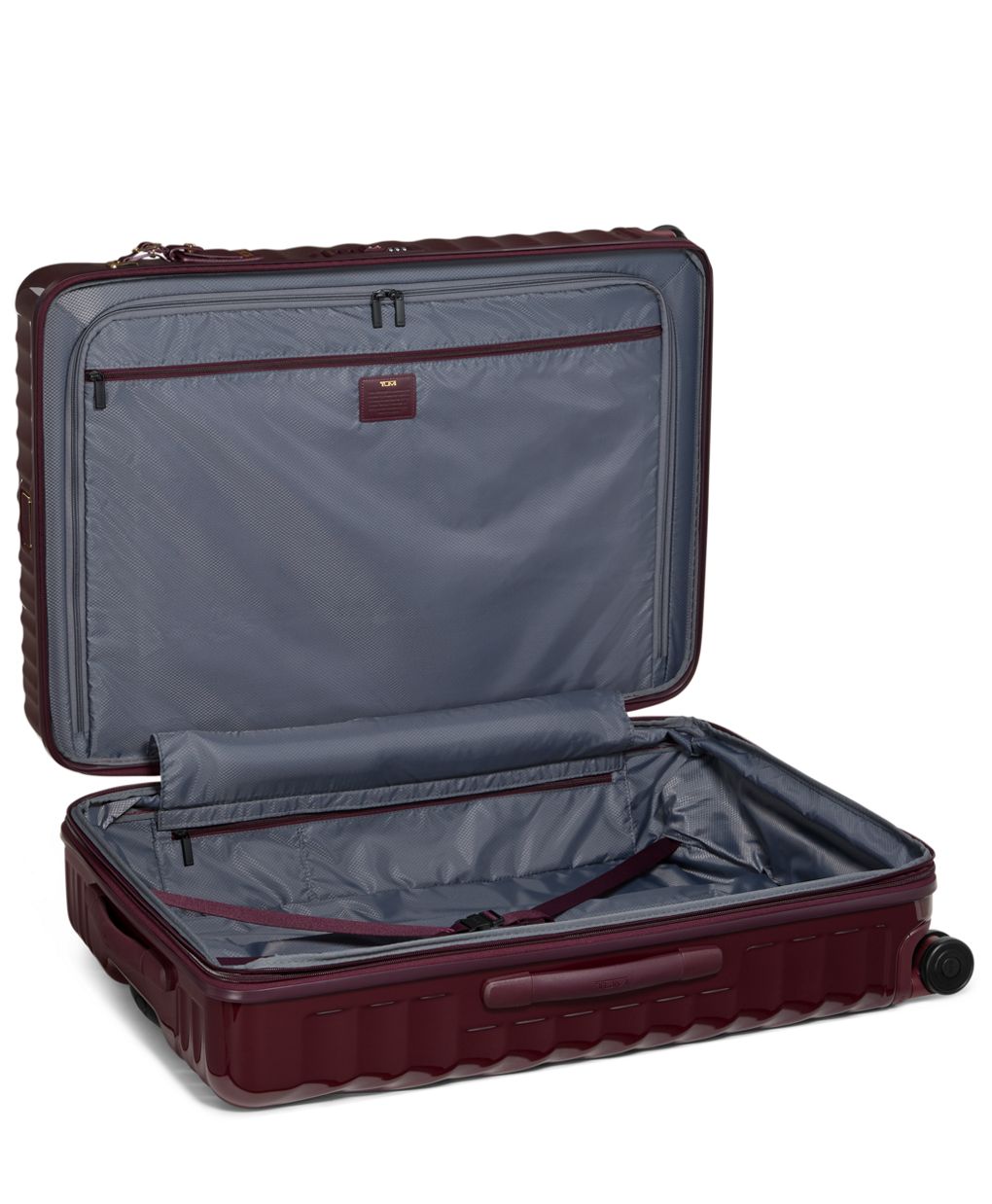 Tumi 19 Degree Extended Trip Expandable 4 Wheeled Packing Case