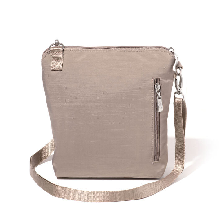 Baggallini Modern Pocket Crossbody
